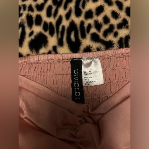 Pink Silk Long Sleeve Satin Stretchy Top Slightly Cropped size extra small - Picture 2 of 3